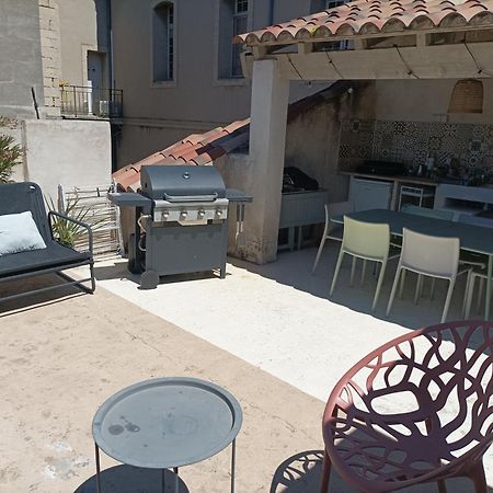 Maison Intra Muros, Terrasses Avec Vue Jaccuzzi Et Garage Avignon Bilik gambar