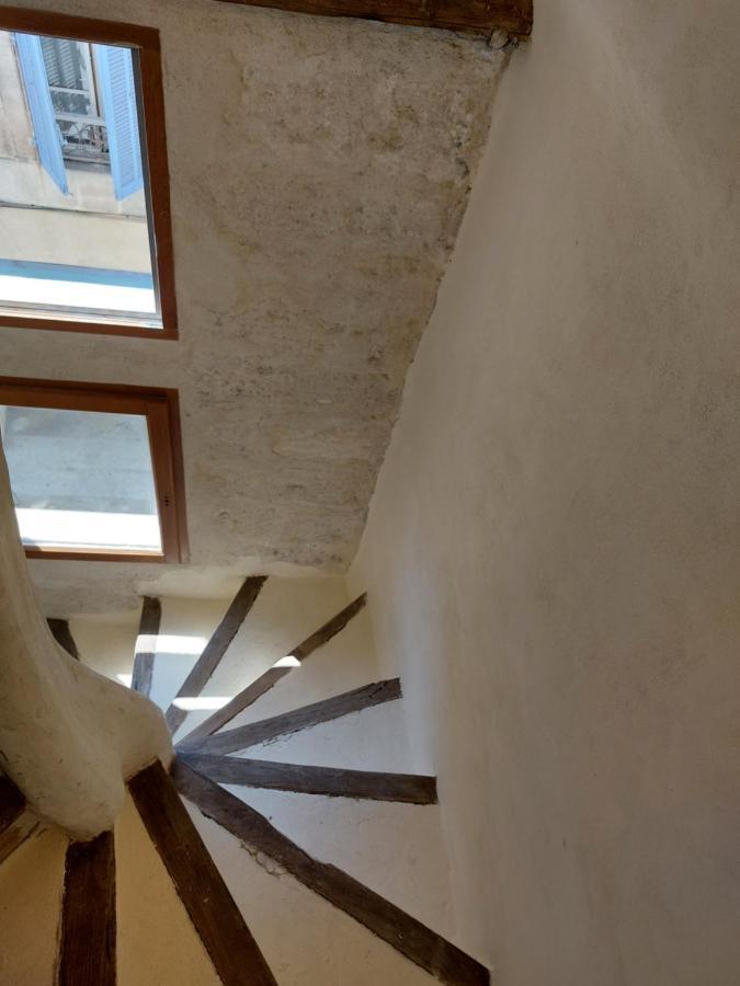 Maison Intra Muros, Terrasses Avec Vue Jaccuzzi Et Garage Avignon Luaran gambar