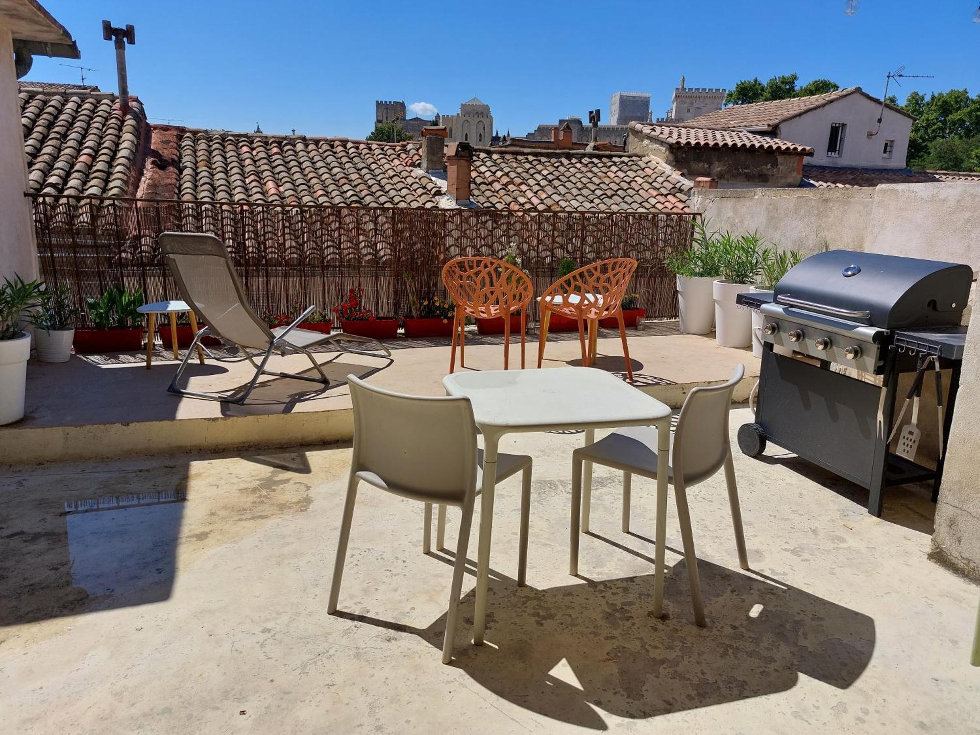 Maison Intra Muros, Terrasses Avec Vue Jaccuzzi Et Garage Avignon Bilik gambar